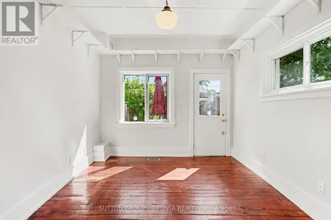 279 Cambridge Street North Ottawa ON K1R 7B1