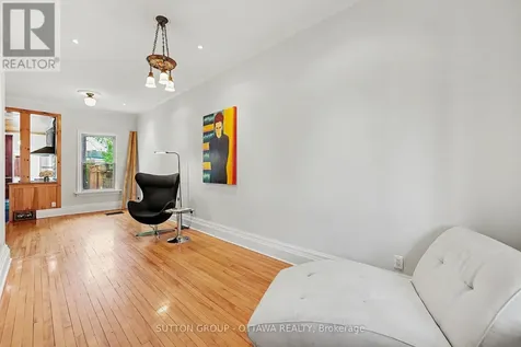 279 Cambridge Street North Ottawa ON K1R 7B1