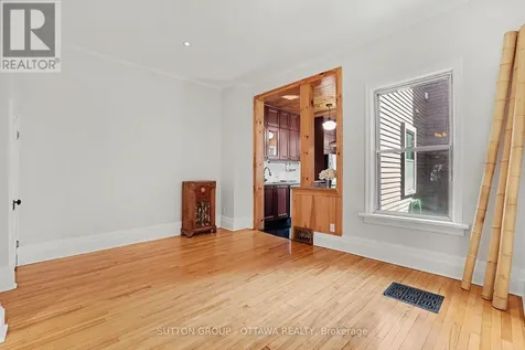 279 Cambridge Street North Ottawa ON K1R 7B1