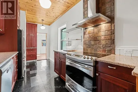 279 Cambridge Street North Ottawa ON K1R 7B1
