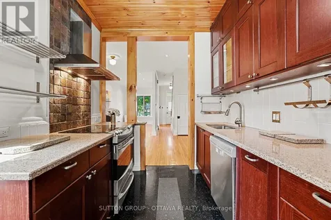 279 Cambridge Street North Ottawa ON K1R 7B1
