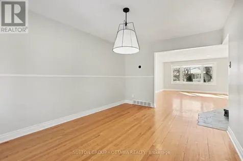 1071 Aldea Avenue Ottawa ON K1H 8B8