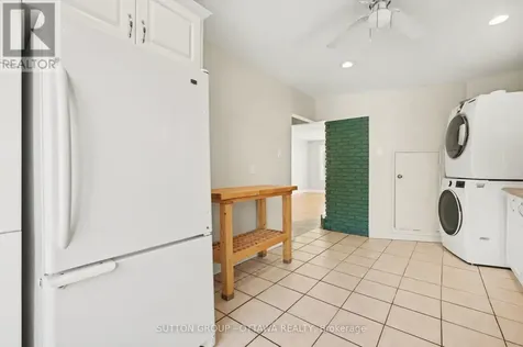 1071 Aldea Avenue Ottawa ON K1H 8B8