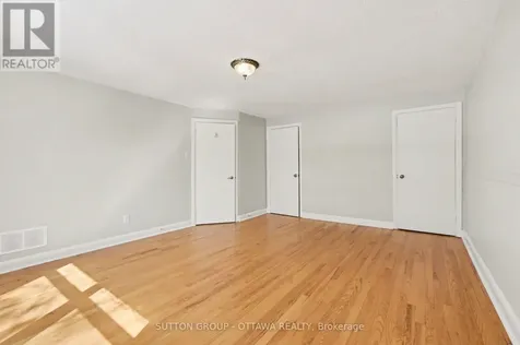 1071 Aldea Avenue Ottawa ON K1H 8B8