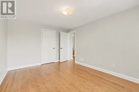 1071 Aldea Avenue Ottawa ON K1H 8B8