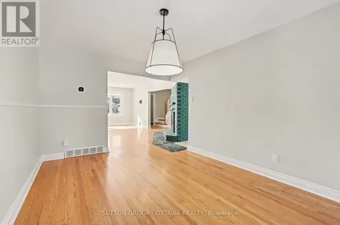 1071 Aldea Avenue Ottawa ON K1H 8B8