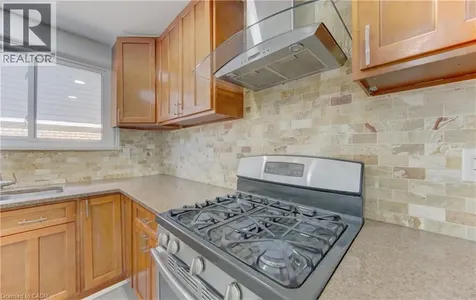 80 Lower Canada Crescent Kitchener ON N2P 1E8