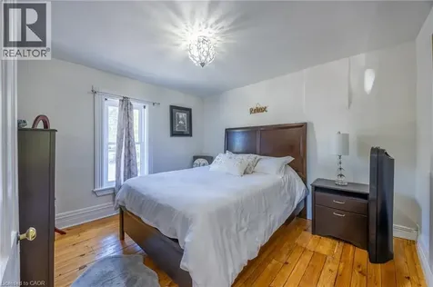 1047 Bay Street Port Rowan ON N0E 1M0