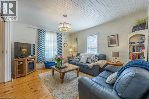 1047 Bay Street Port Rowan ON N0E 1M0