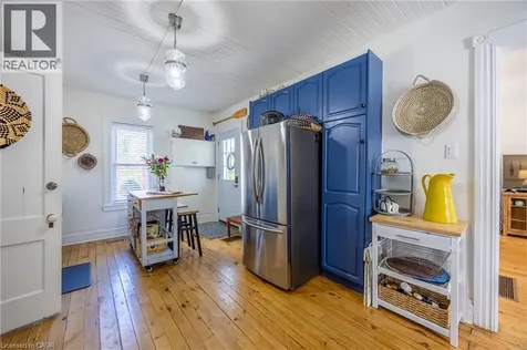 1047 Bay Street Port Rowan ON N0E 1M0