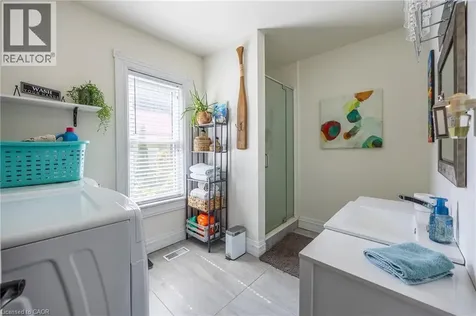 1047 Bay Street Port Rowan ON N0E 1M0