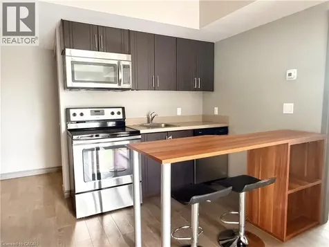 321 Spruce Street Waterloo ON N2L 3M6