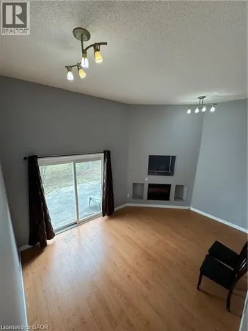 589 Beechwood Drive Waterloo ON N2T 2K9