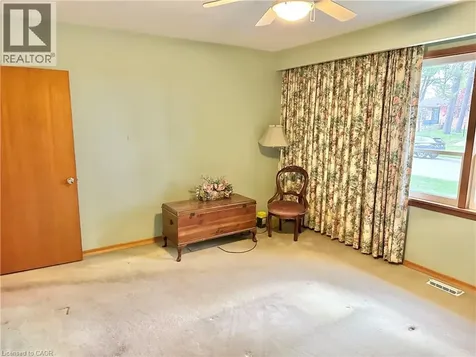 60 Smith Avenue Delhi ON N4B 1B8