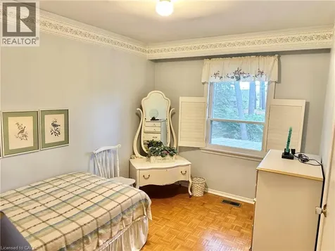60 Smith Avenue Delhi ON N4B 1B8