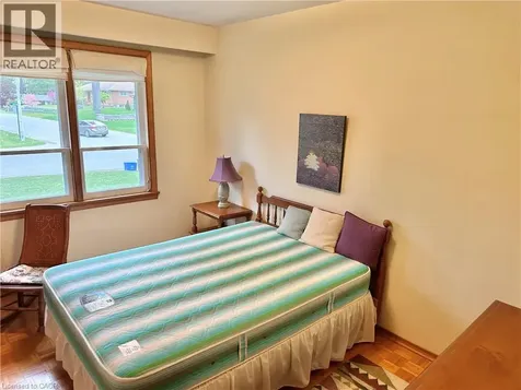 60 Smith Avenue Delhi ON N4B 1B8