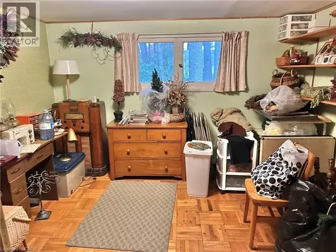 60 Smith Avenue Delhi ON N4B 1B8