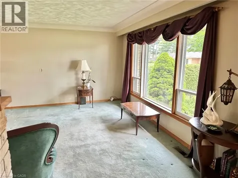 60 Smith Avenue Delhi ON N4B 1B8