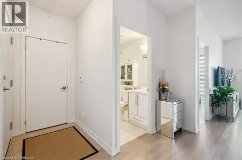 2093 Fairview Street Burlington ON L7R 0E6