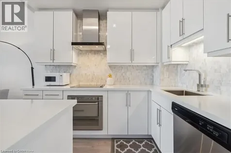 2093 Fairview Street Burlington ON L7R 0E6