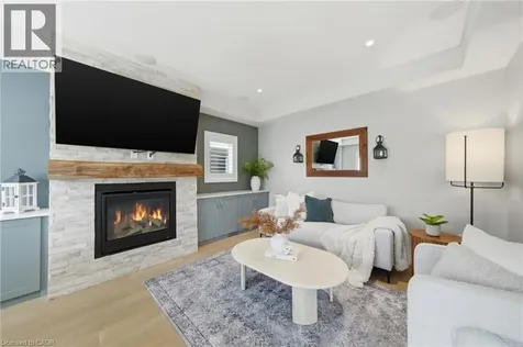 8 Myrtle Street Fonthill ON L0S 1E6