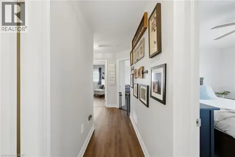 8 Myrtle Street Fonthill ON L0S 1E6