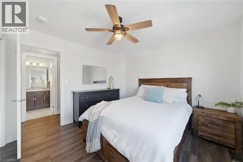 8 Myrtle Street Fonthill ON L0S 1E6