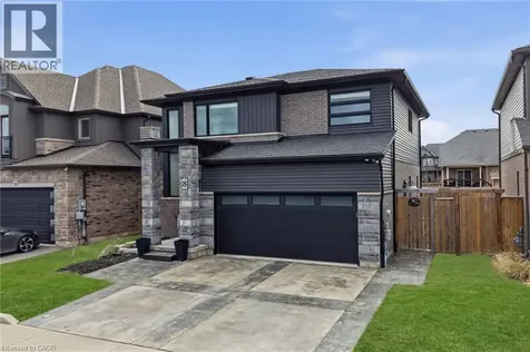 8 Myrtle Street Fonthill ON L0S 1E6