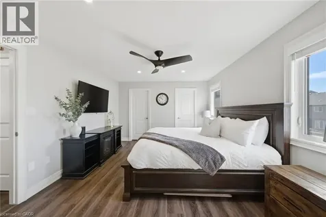 8 Myrtle Street Fonthill ON L0S 1E6