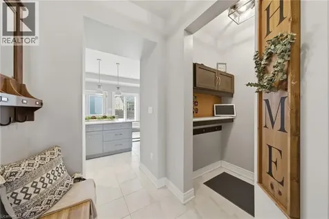 8 Myrtle Street Fonthill ON L0S 1E6