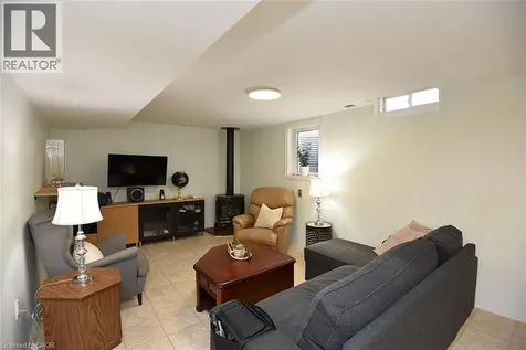 34 Davis Street Jarvis ON N0A 1J0