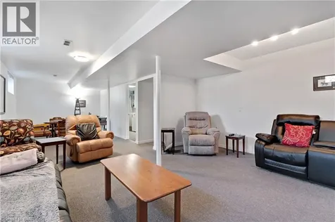 77 Mctague Drive Cambridge ON N1T 1L7