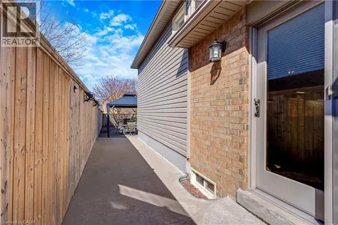 77 Mctague Drive Cambridge ON N1T 1L7