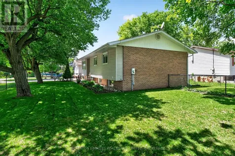 90 Ann Street Gananoque ON K7G 1Z3