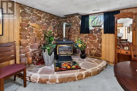90 Ann Street Gananoque ON K7G 1Z3