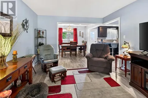 90 Ann Street Gananoque ON K7G 1Z3