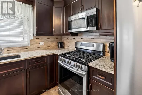 90 Ann Street Gananoque ON K7G 1Z3