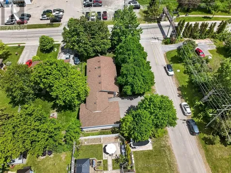 90 Ann Street Gananoque ON K7G 1Z3