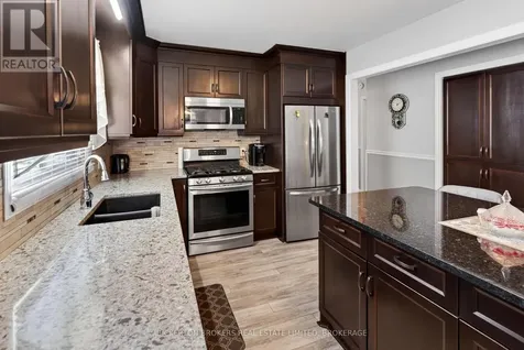 90 Ann Street Gananoque ON K7G 1Z3
