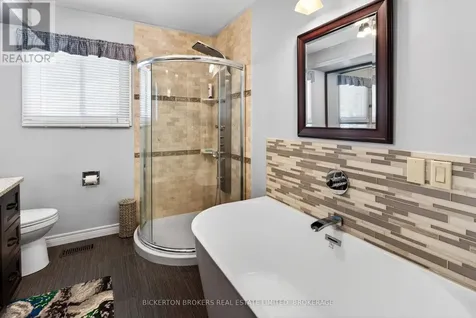 90 Ann Street Gananoque ON K7G 1Z3