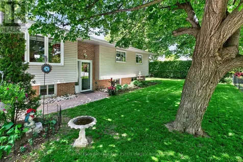 90 Ann Street Gananoque ON K7G 1Z3