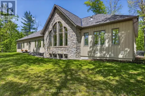 54 Mitchell Crescent Trent Lakes ON K0L 1J0