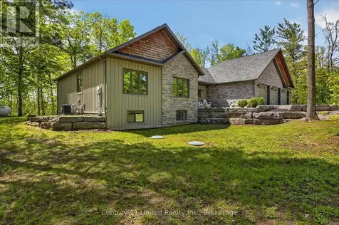 54 Mitchell Crescent Trent Lakes ON K0L 1J0