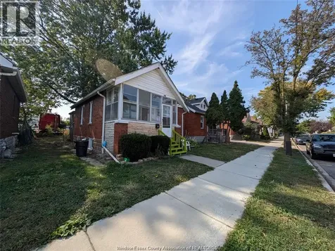 1781 Rooney Street Windsor ON N9B 1L3