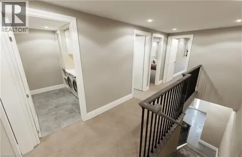 11 Creek Avenue Caledonia ON N3W 1E4
