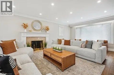 10 Azalea Court Stoney Creek ON L8J 1K4