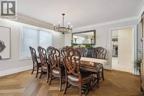 10 Azalea Court Stoney Creek ON L8J 1K4
