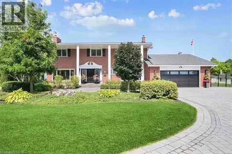 10 Azalea Court Stoney Creek ON L8J 1K4