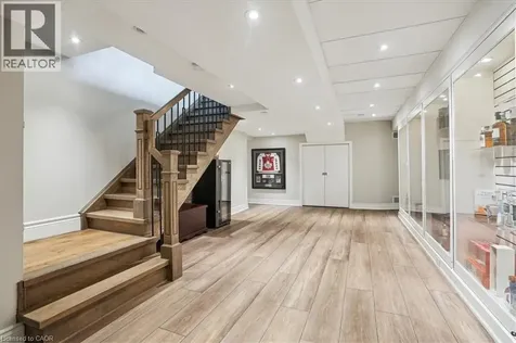10 Azalea Court Stoney Creek ON L8J 1K4