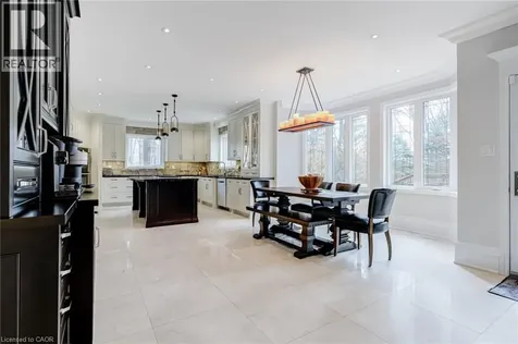 18 Elder Crescent Ancaster ON L0R 1R0